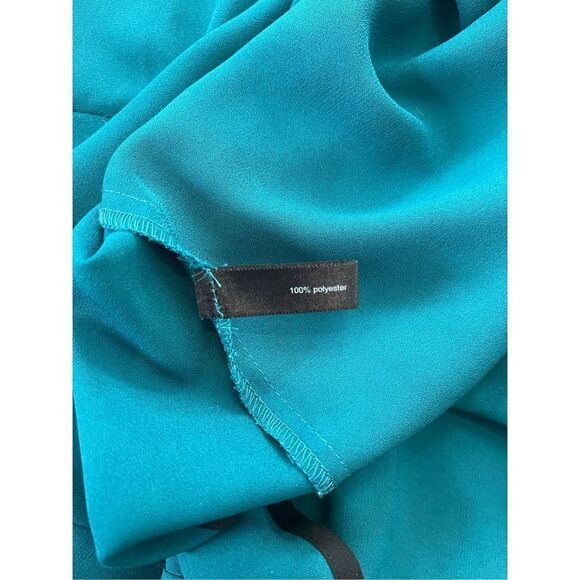 ⭐️3 for $10⭐️ The Limited Teal Adjustable Cami Tank Top - Picture 3 of 9